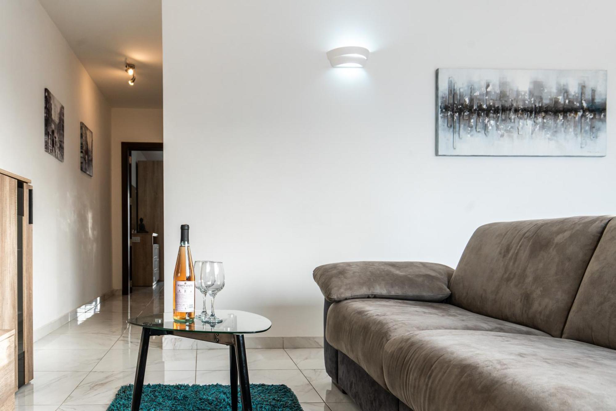Ferienwohnung Poseidon Court Penthouse Superior St. Paul's Bay Exterior foto