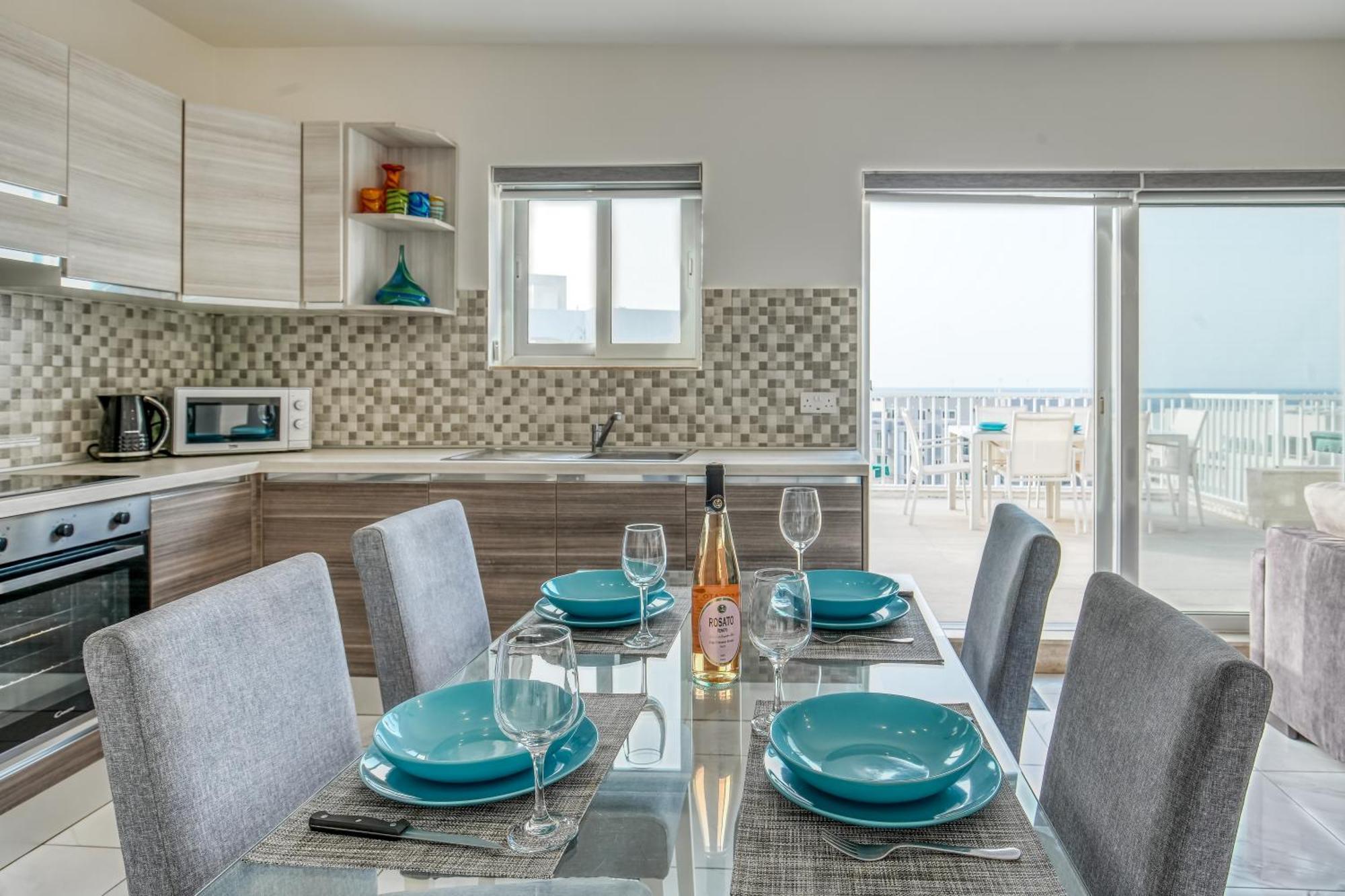 Ferienwohnung Poseidon Court Penthouse Superior St. Paul's Bay Exterior foto