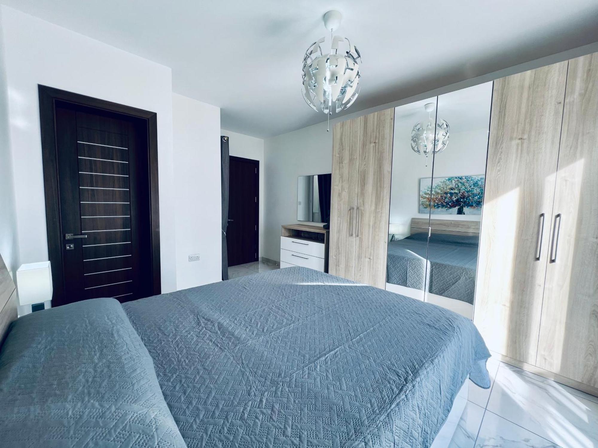 Ferienwohnung Poseidon Court Penthouse Superior St. Paul's Bay Exterior foto